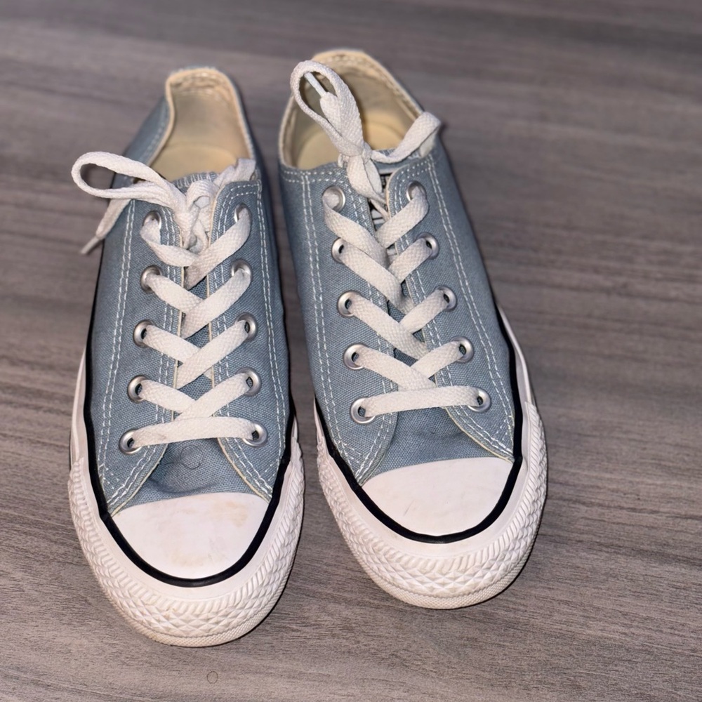 Blue All Star Converse lightly worn
